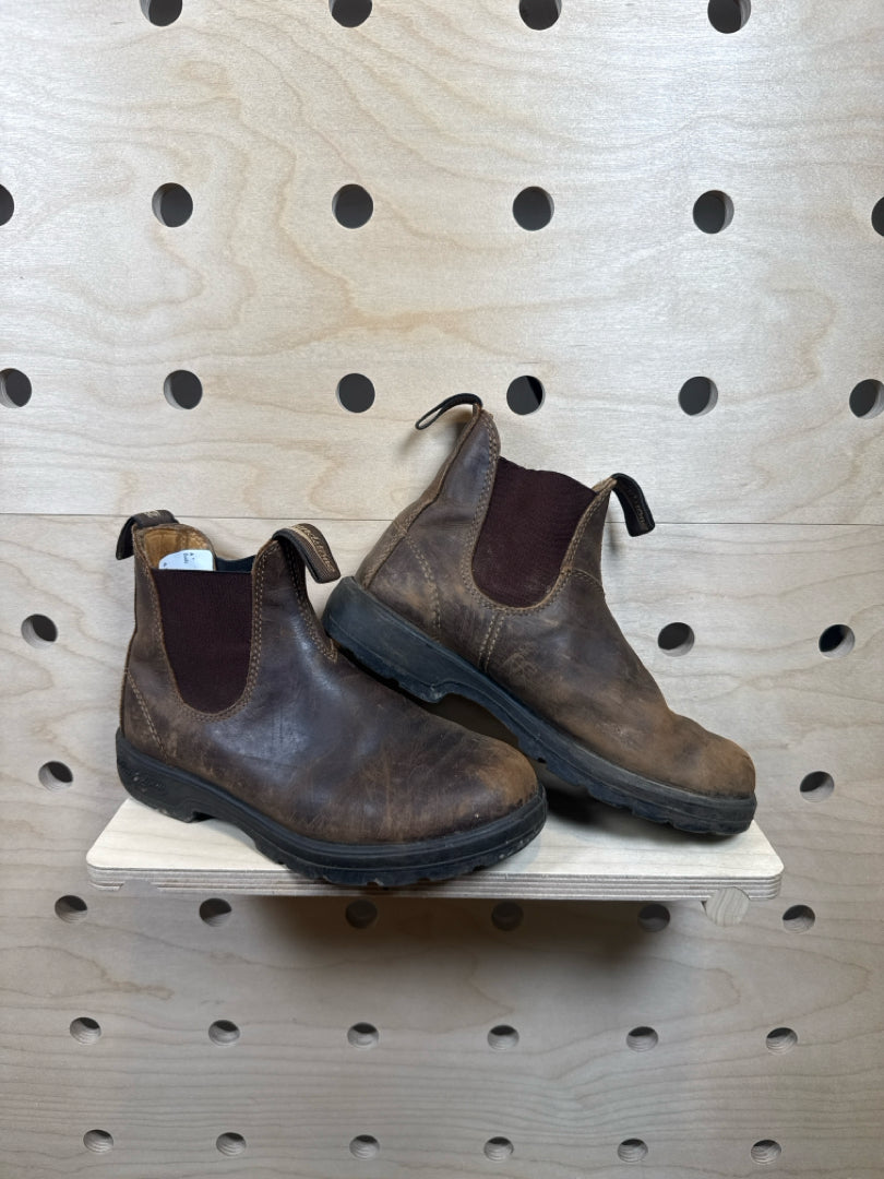 Child Size 4.5 Blundstones Boots