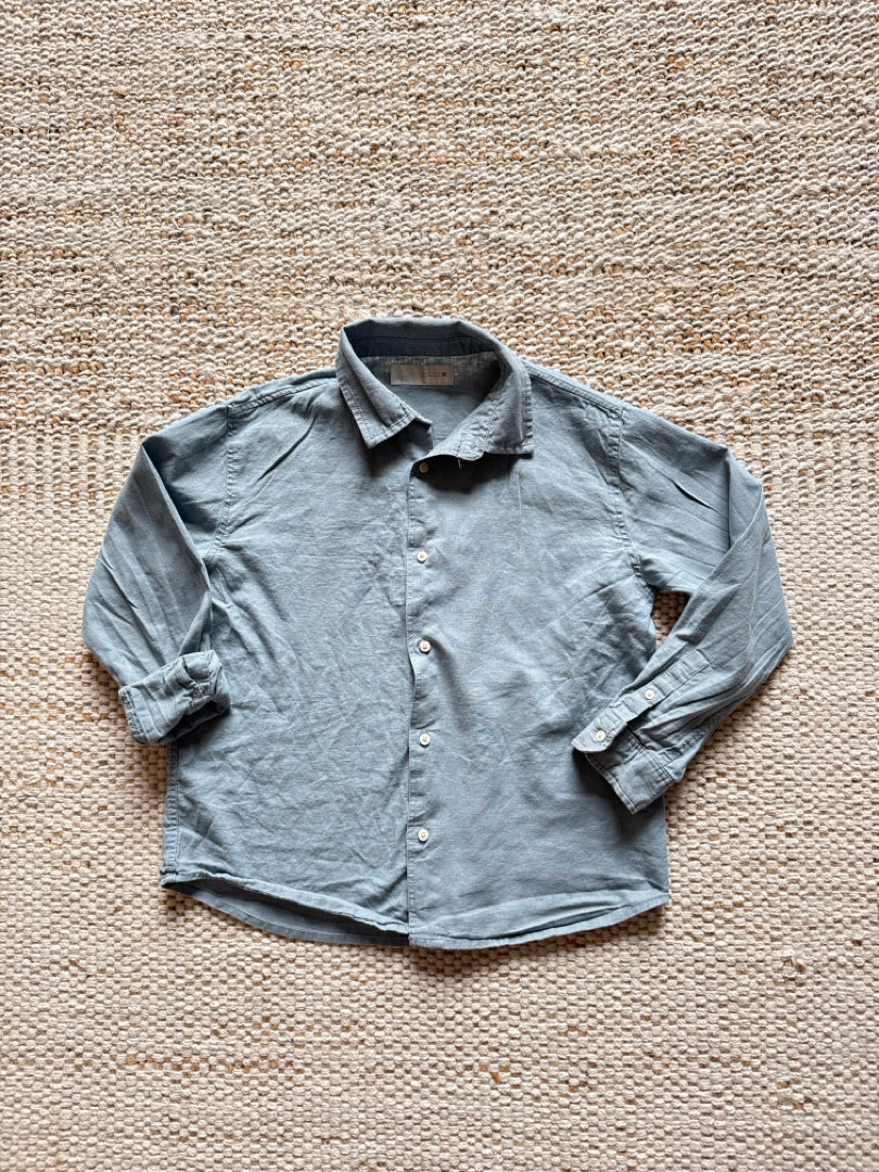 Child Size 9/10 zara Shirt