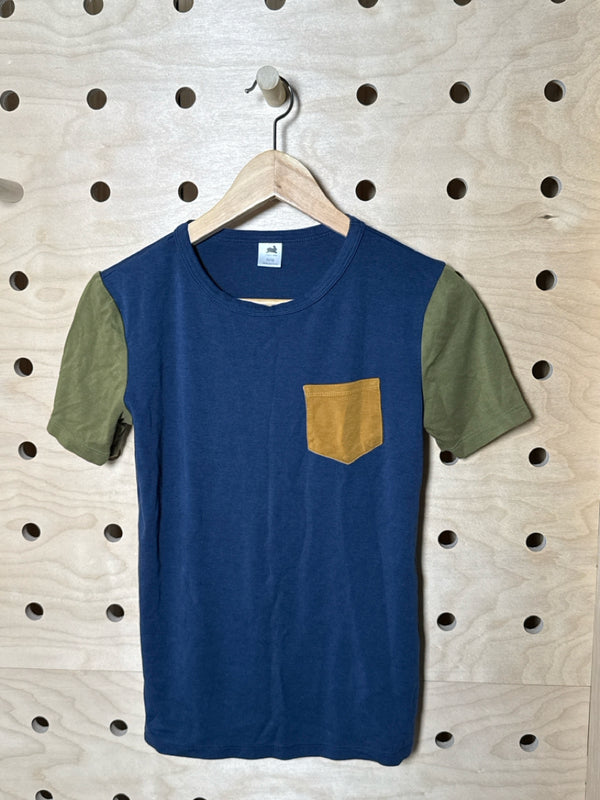 Child Size 11/12 Little and Lively Tshirt