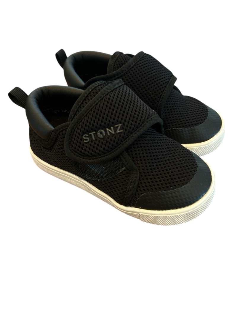 Child Size 7 STONZ Shoes