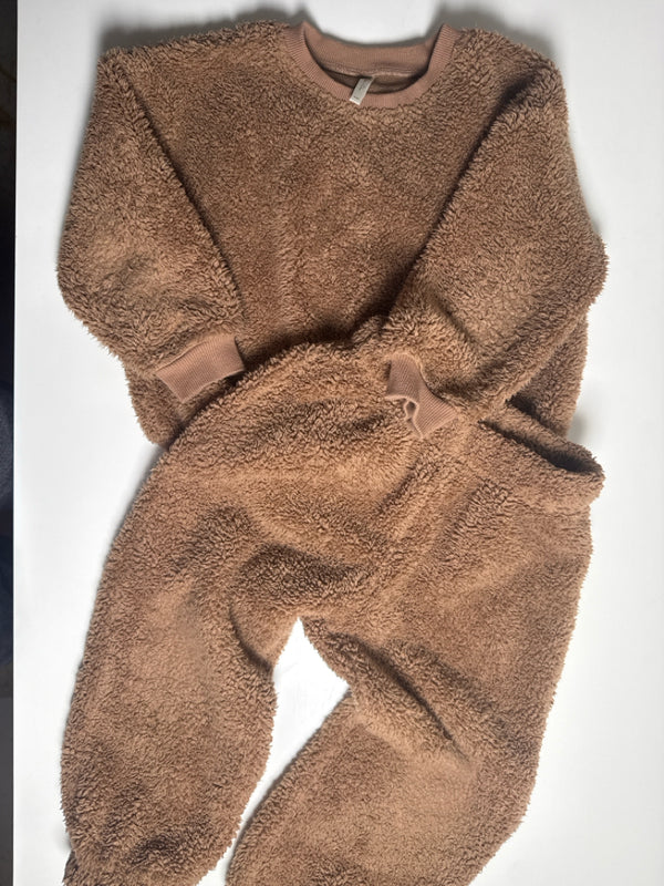 Child Size 4/5 Rylee & Cru 2 PC Ensembles