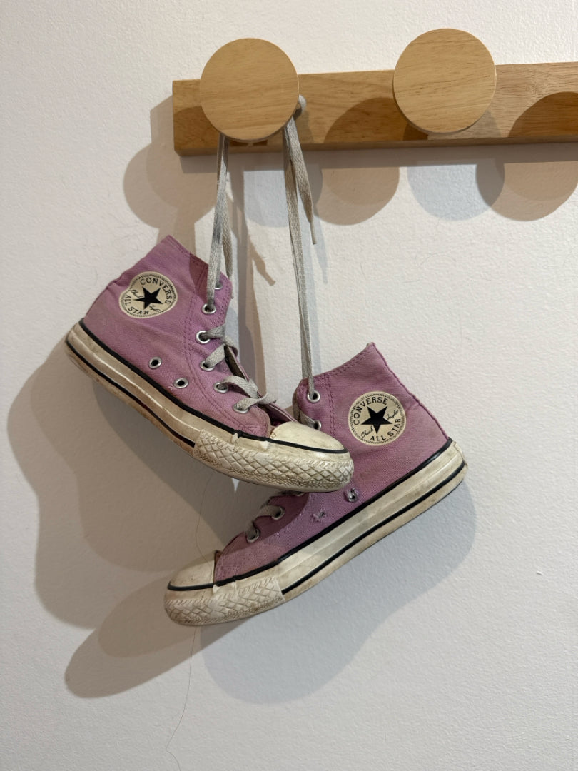 Child Size 1 Converse Shoes