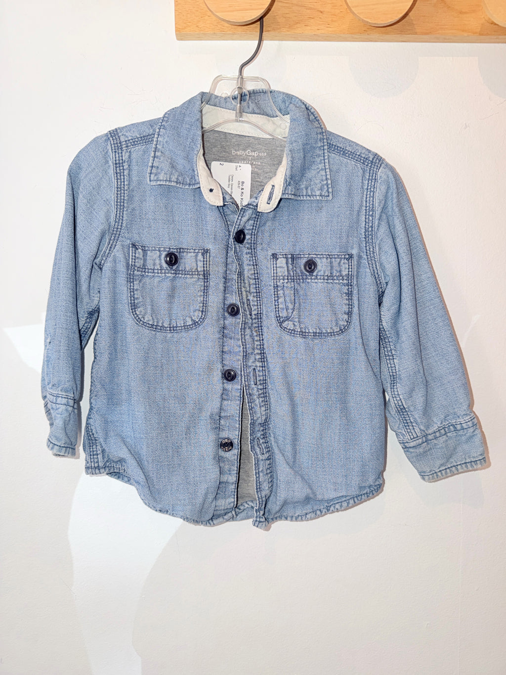 Child Size 2 gap Shirt