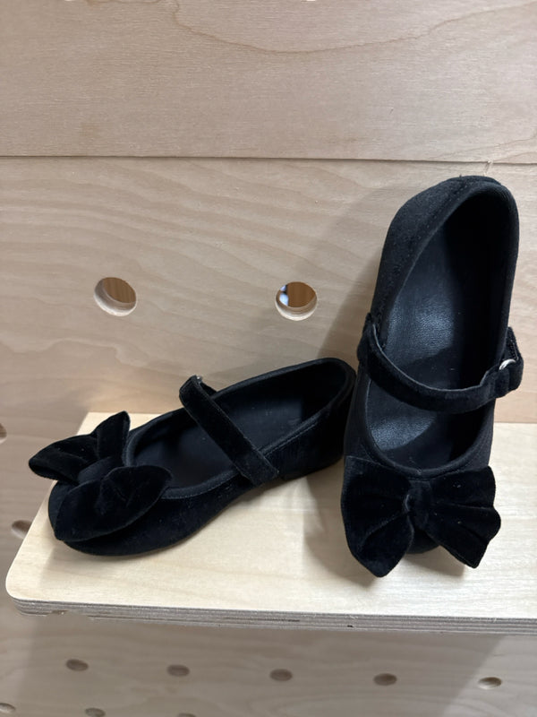 Child Size 8 gap Shoes