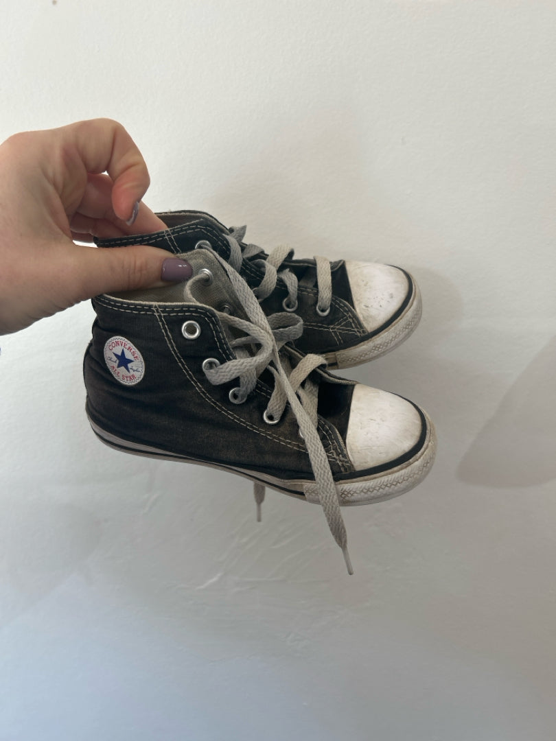 Child Size 10 Converse Shoes