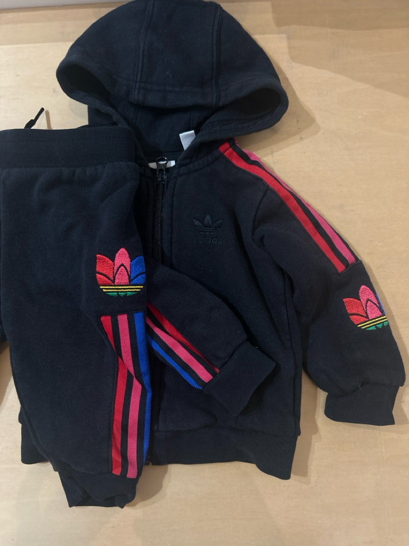 Child Size 6-9m Adidas 2 PC Ensembles