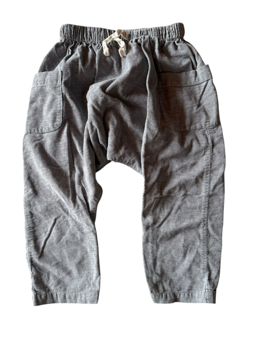 Child Size 4/5 Petit Vilains Pants