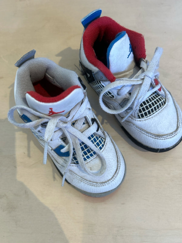 Child Size 8 jordans Shoes
