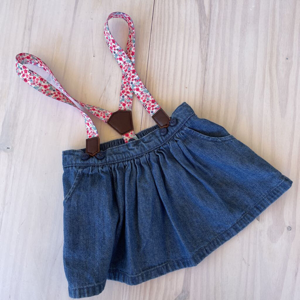 Skirt w/ suspenders - 6m